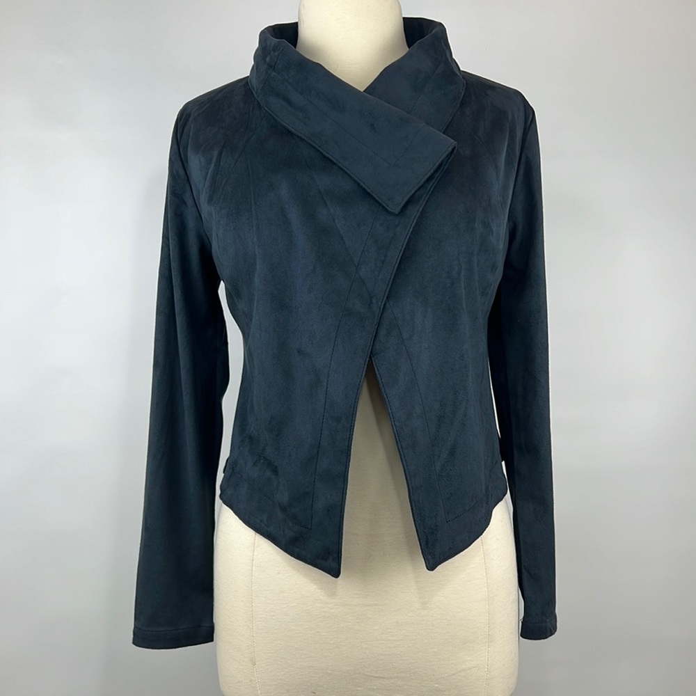 Romeo & Juliet  Faux Suede Crop Draped Open Front Navy Medium Jacket
